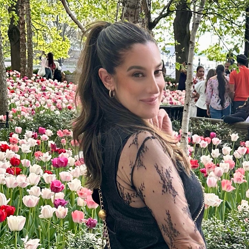 Meet your Posher, Laura